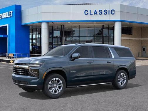 2025 Chevrolet Suburban LT