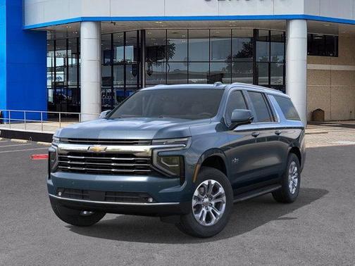 2025 Chevrolet Suburban LT