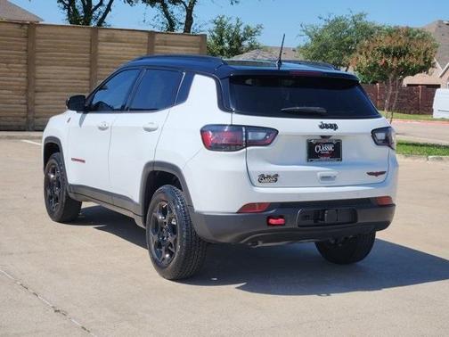 2023 Jeep Compass Trailhawk