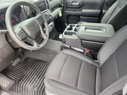 2025 Chevrolet Silverado 2500 Custom