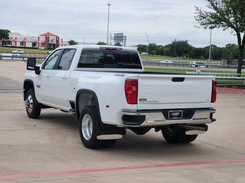 2025 Chevrolet Silverado 3500 LT