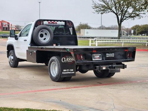 2025 Chevrolet Silverado 3500 WT