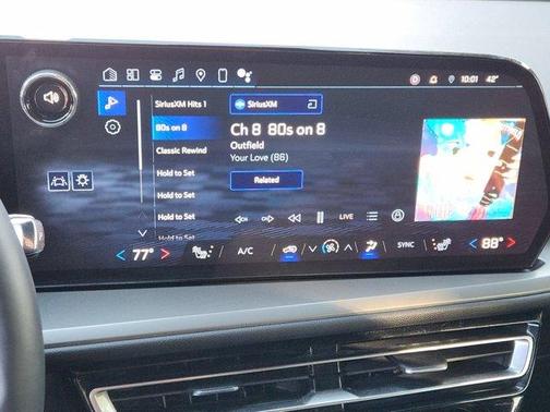 2024 Chevrolet Traverse LS