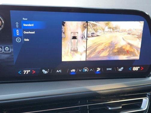 2024 Chevrolet Traverse LS