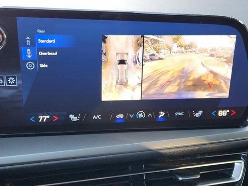 2024 Chevrolet Traverse LS