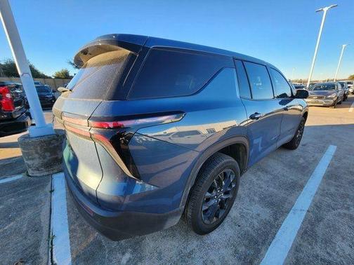 2024 Chevrolet Traverse LS