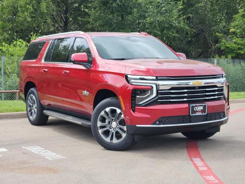 2026 Chevrolet Suburban LT
