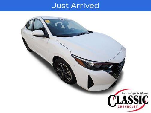 Cloud White 2025 Nissan Sentra SV