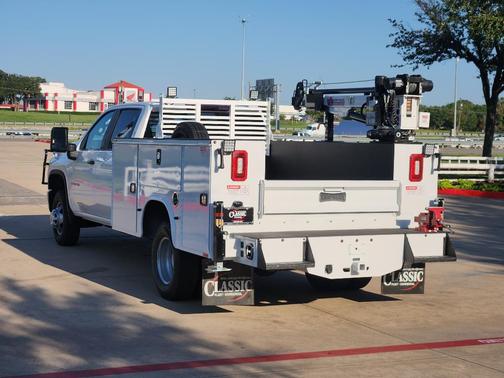 2025 Chevrolet Silverado 3500 WT