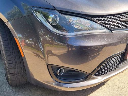 Granite Crystal Clearcoat Metallic 2019 Chrysler Pacifica Touring Plus