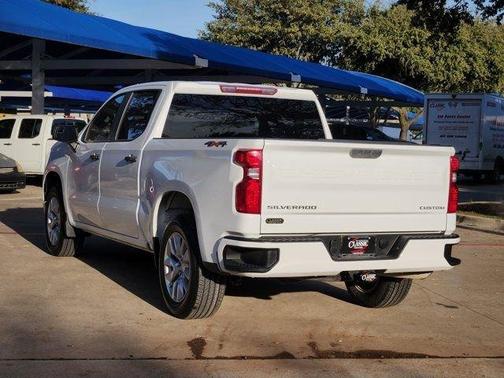 2023 Chevrolet Silverado 1500 Custom