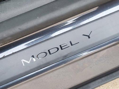 Gray 2021 Tesla Model Y Performance