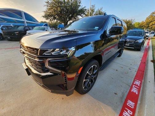 2024 Chevrolet Suburban RST