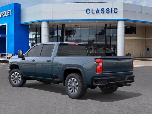 2026 Chevrolet Silverado 2500 Custom