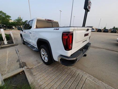 Summit White 2021 GMC Sierra 1500 SLT