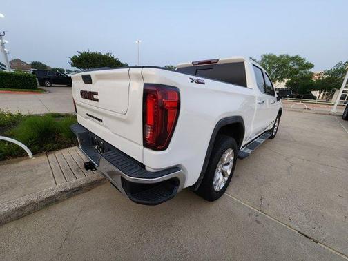 Summit White 2021 GMC Sierra 1500 SLT