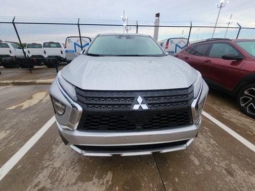 Alloy Silver Metallic 2025 Mitsubishi Eclipse Cross SE