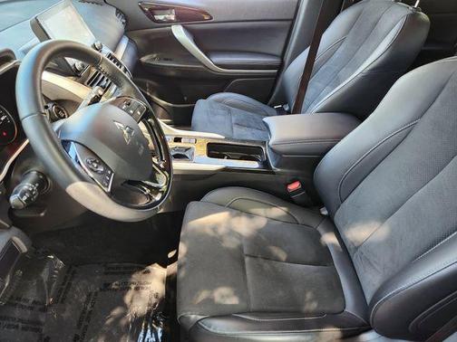 Alloy Silver Metallic 2025 Mitsubishi Eclipse Cross SE
