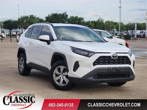 Super White 2021 Toyota RAV4 LE