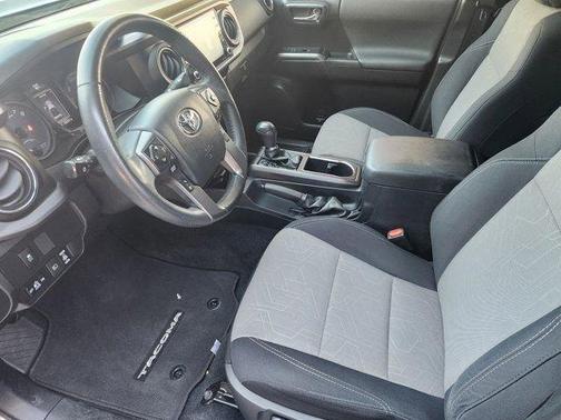 2020 Toyota Tacoma TRD Sport