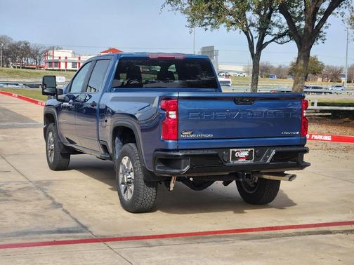 2026 Chevrolet Silverado 2500 Custom