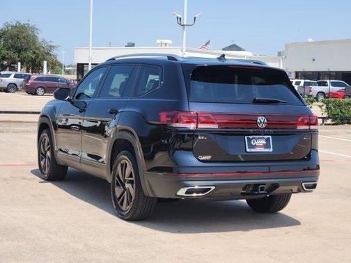 2025 Volkswagen Atlas 2.0T SEL