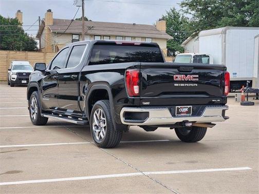 Onyx Black 2024 GMC Sierra 1500 SLE