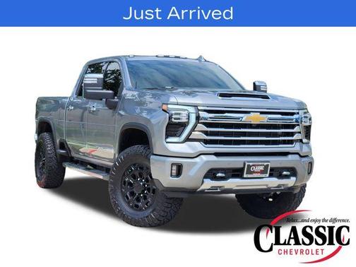 Sterling Gray Metallic 2025 Chevrolet Silverado 2500 High Country