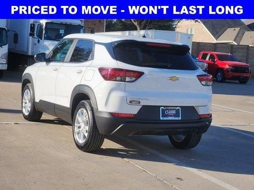 Summit White 2025 Chevrolet Trailblazer LS