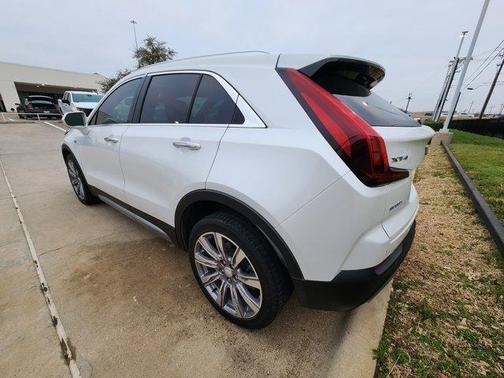 2020 Cadillac XT4 Premium Luxury