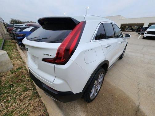 2020 Cadillac XT4 Premium Luxury