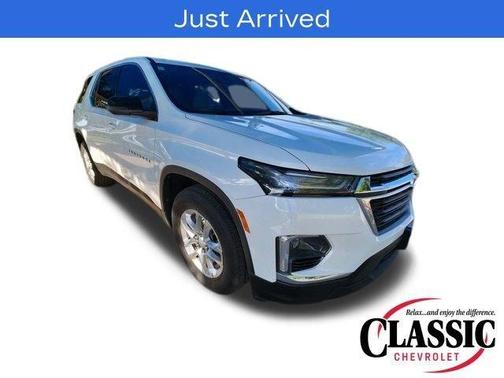 Summit White 2022 Chevrolet Traverse LS