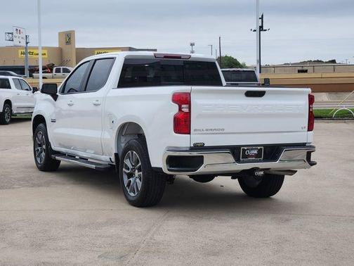 Summit White 2026 Chevrolet Silverado 1500 LT