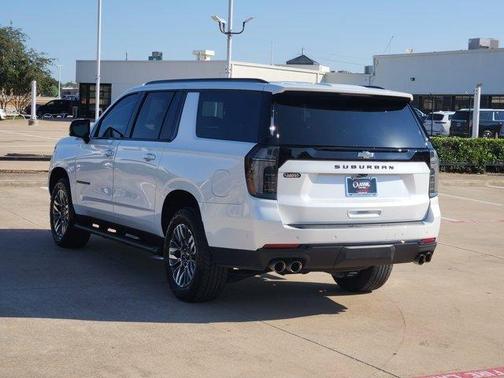 2025 Chevrolet Suburban Z71