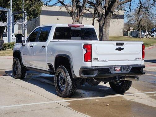 2025 Chevrolet Silverado 2500 ZR2