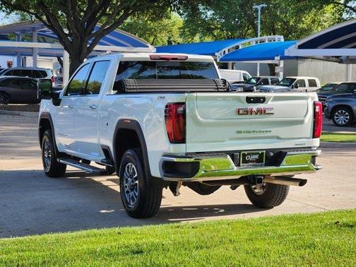 2024 GMC Sierra 2500 SLT