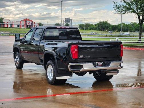 2025 Chevrolet Silverado 3500 LT