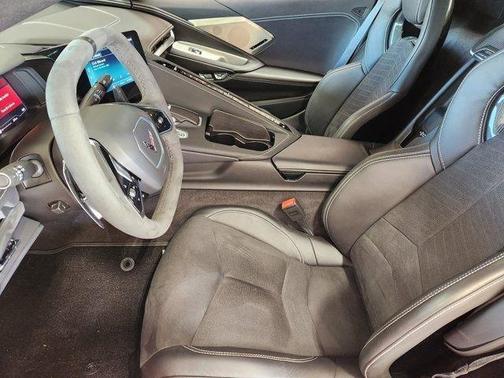 2024 Chevrolet Corvette Stingray w/2LT