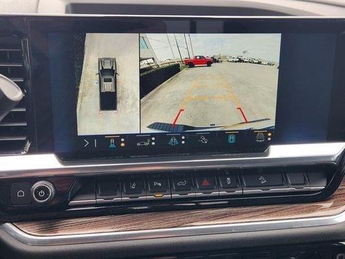 Summit White 2025 Chevrolet Silverado 2500 LT