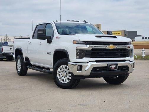 Summit White 2025 Chevrolet Silverado 2500 LT