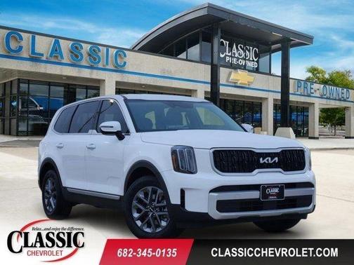 Glacial White Pearl 2025 Kia Telluride LX
