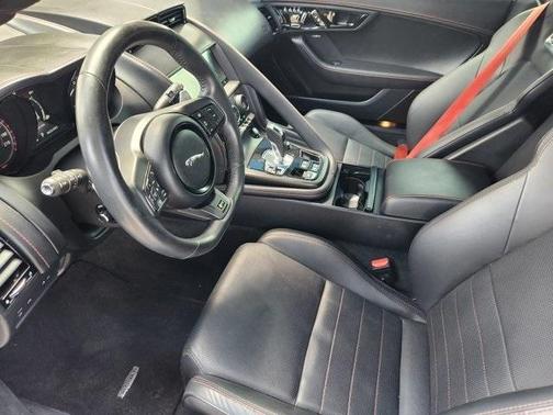 2019 Jaguar F-TYPE R