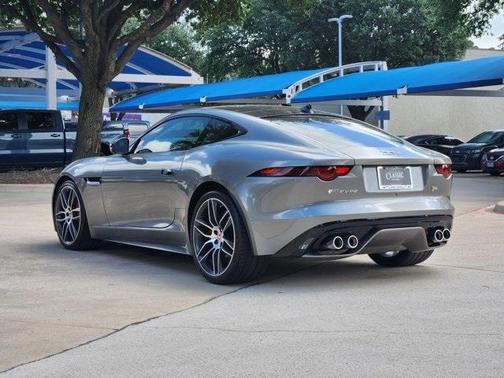 2019 Jaguar F-TYPE R