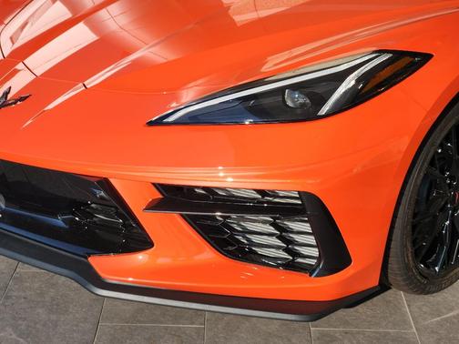 2026 Chevrolet Corvette Stingray w/2LT