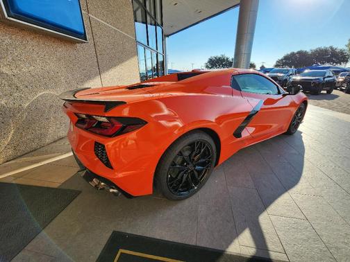 2026 Chevrolet Corvette Stingray w/2LT