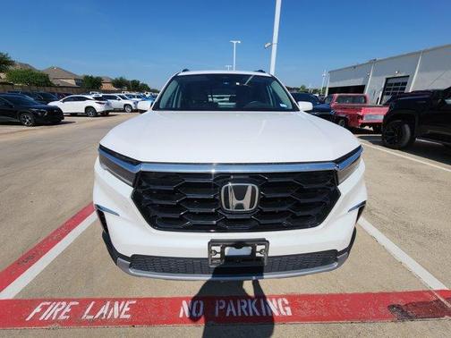 White 2025 Honda Pilot Touring
