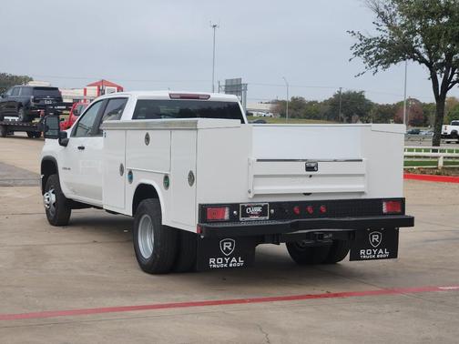 2026 Chevrolet Silverado 3500 WT