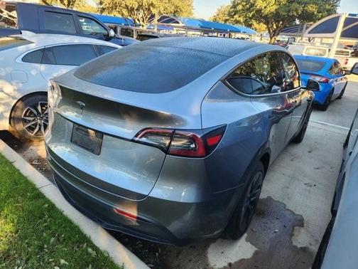 2025 Tesla Model Y Long Range