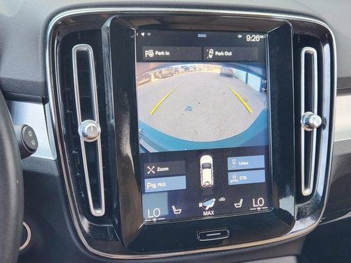 2019 Volvo XC40 T5 Momentum