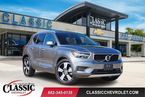 2019 Volvo XC40 T5 Momentum